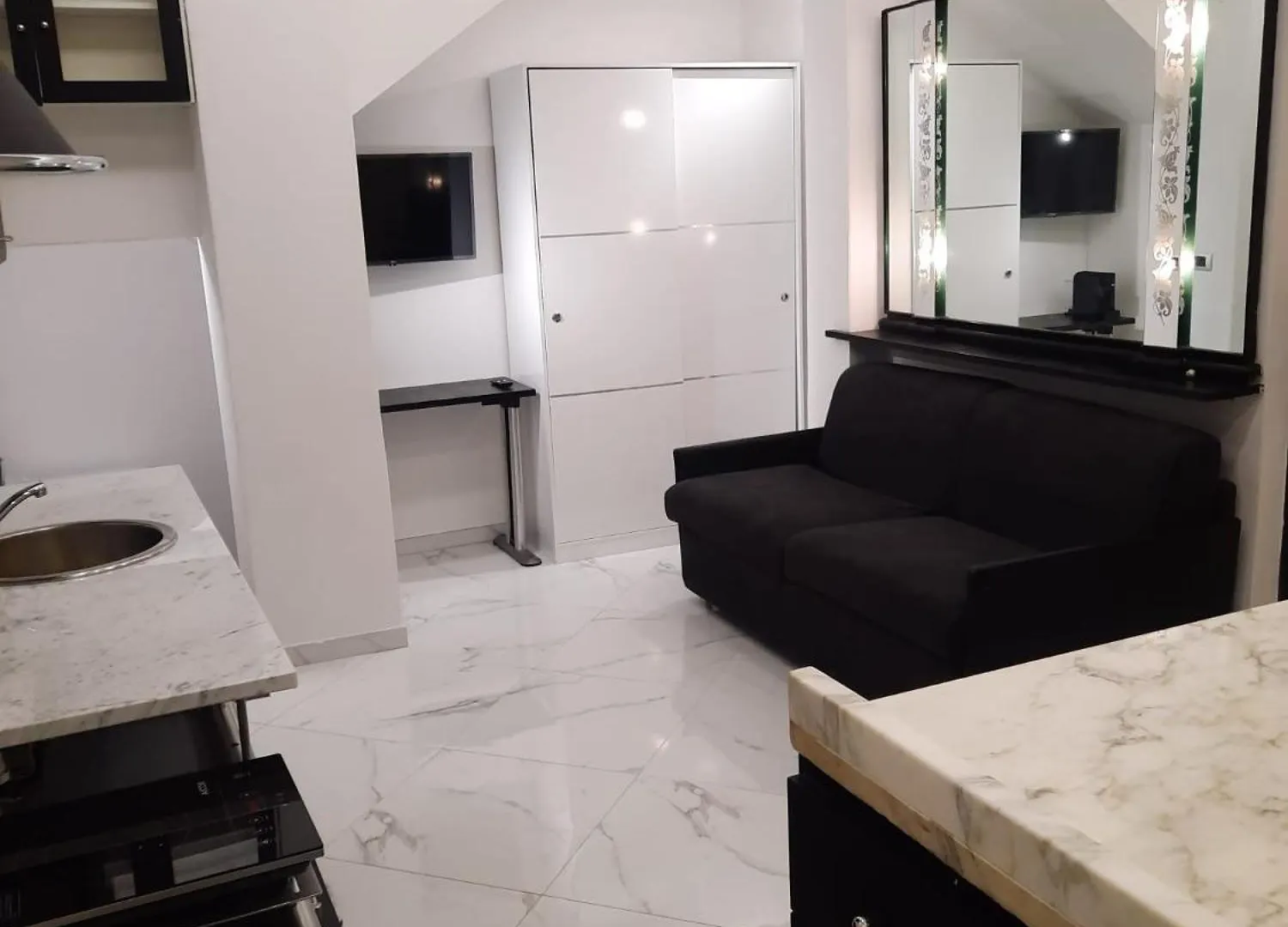Studio Apartment Santa Caterina Bologna Italy